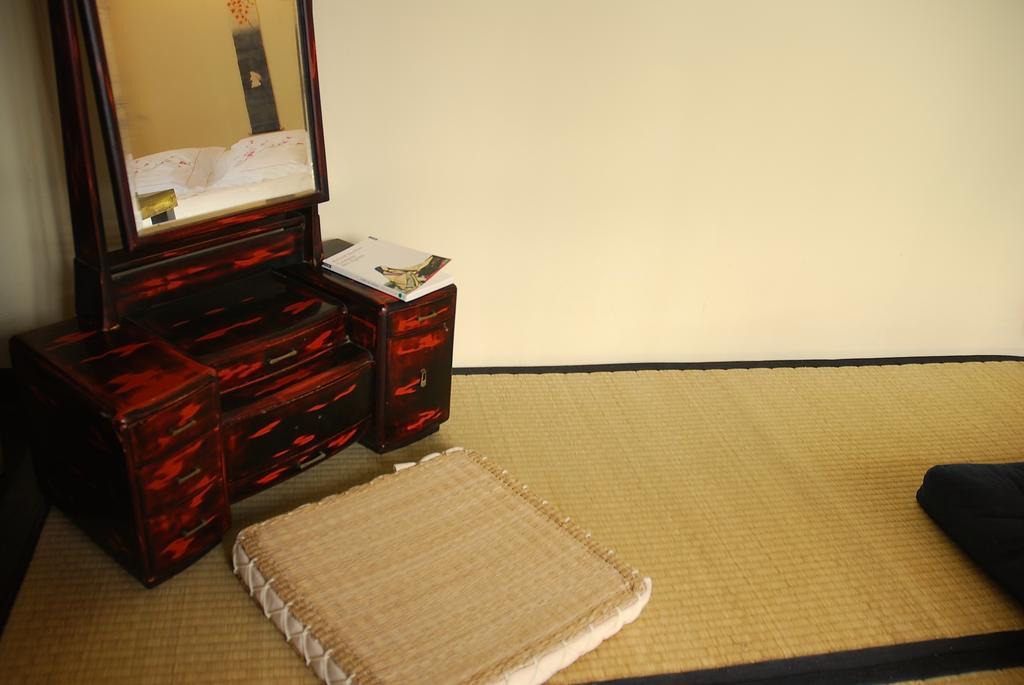 Minshuku Chambres D'Hotes Japonaises Thiers Phòng bức ảnh